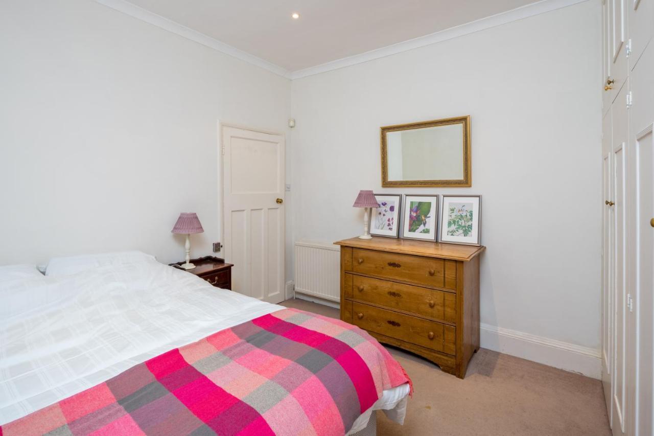 Charming 2Br Flat With Patio In Hammersmith London Exterior foto